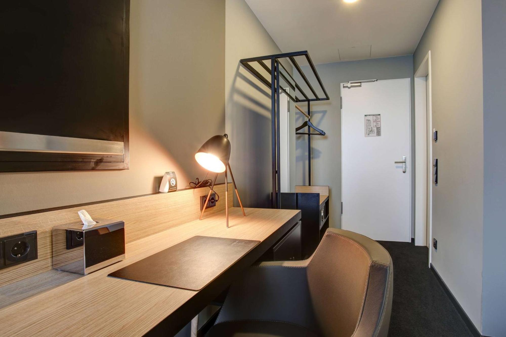 Vienna House Easy By Wyndham Dortmund City Exteriör bild